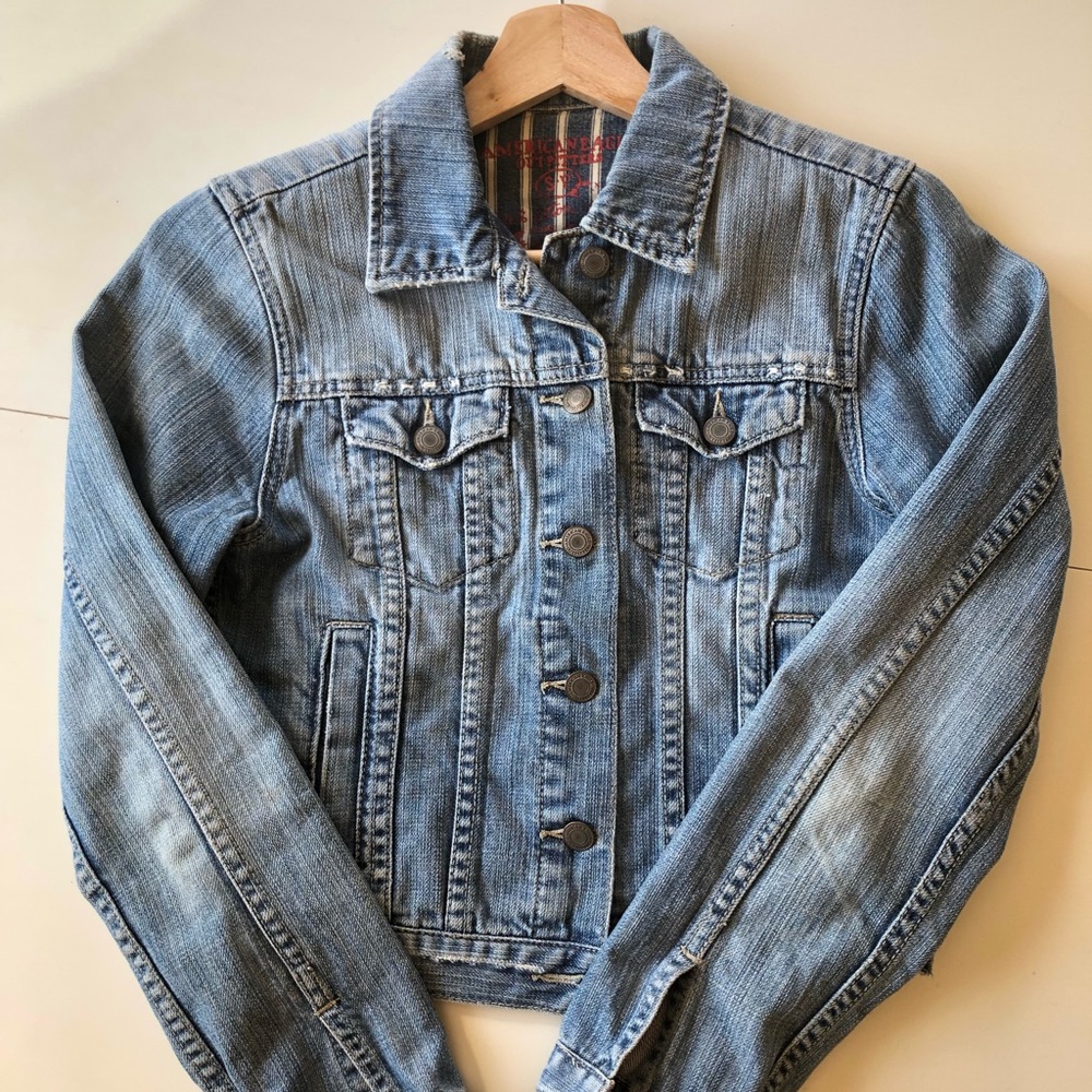 American Eagle Jean Jacket Size S